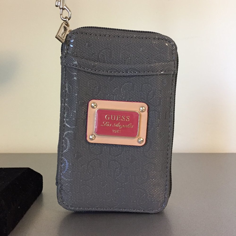 NEW Gray Guess? Phone and Wallet DUO